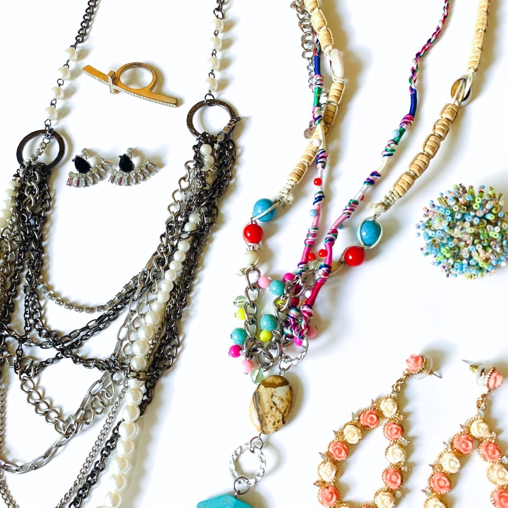 Jewelry Lot 🌿🍃 - Picture 2 of 3